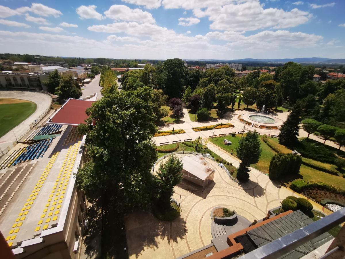 Park Hotel Romantica Svilengrad Extérieur photo