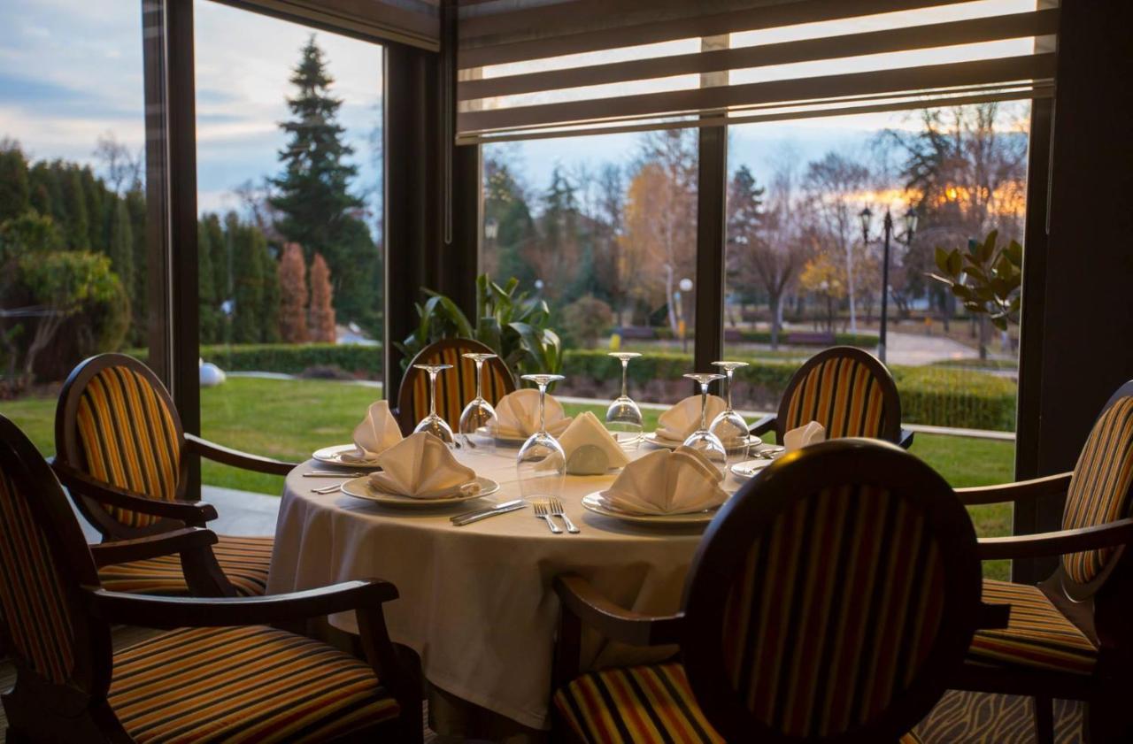 Park Hotel Romantica Svilengrad Extérieur photo