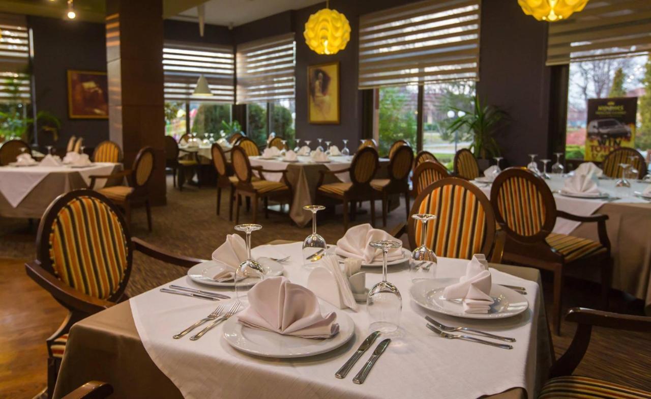 Park Hotel Romantica Svilengrad Extérieur photo