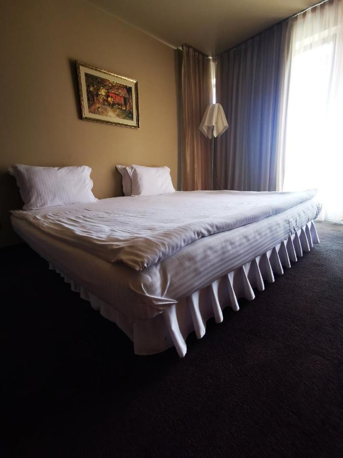Park Hotel Romantica Svilengrad Extérieur photo