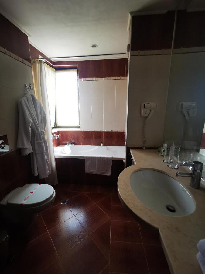 Park Hotel Romantica Svilengrad Extérieur photo
