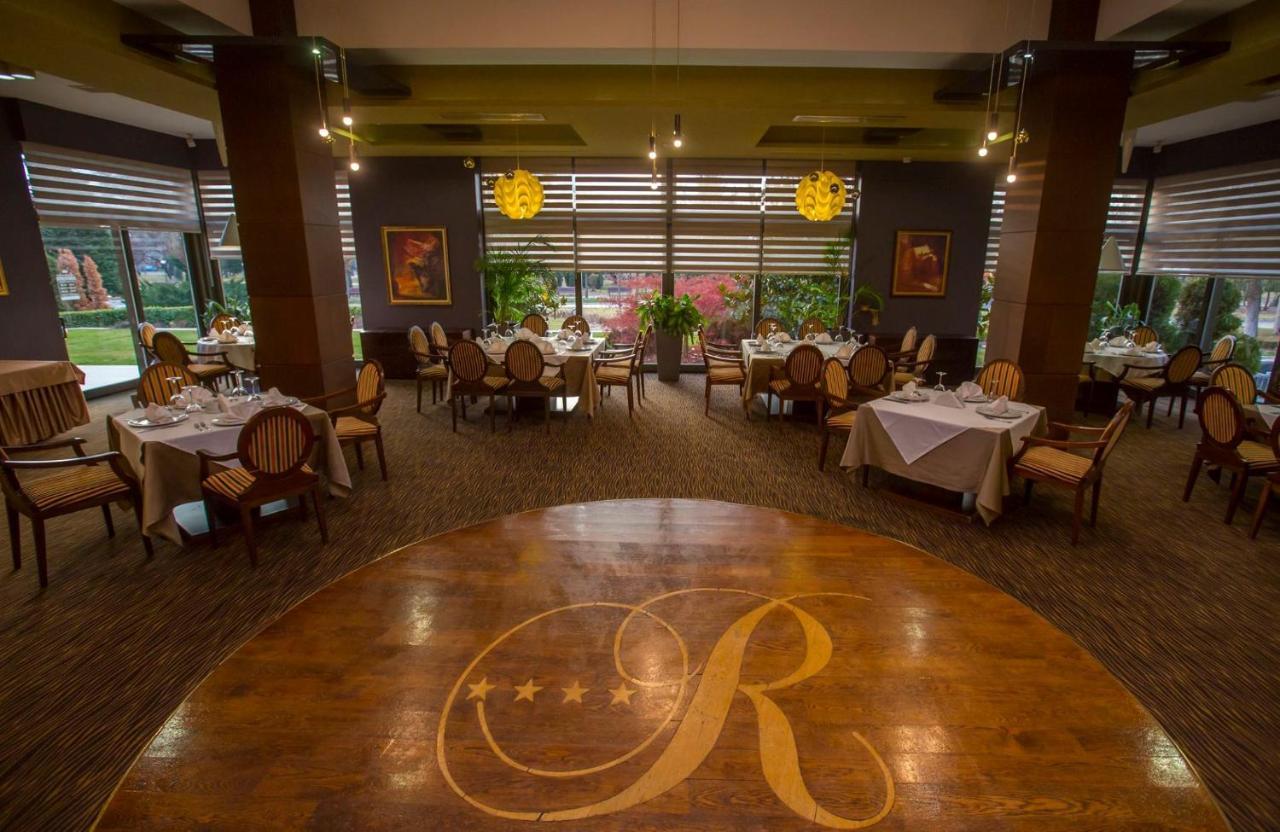 Park Hotel Romantica Svilengrad Extérieur photo